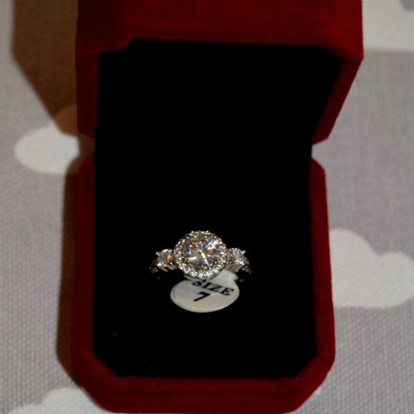 Liza Michele Cubic Zirconia & Silvertone Halo Ring 7 - Picture 1 of 7